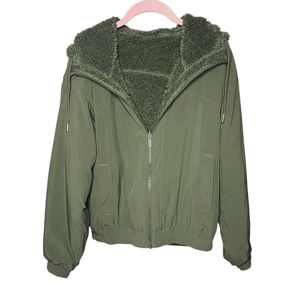 Lululemon Reversible Fleece Jacket Green Twill Size 8 - Picture 1 of 9